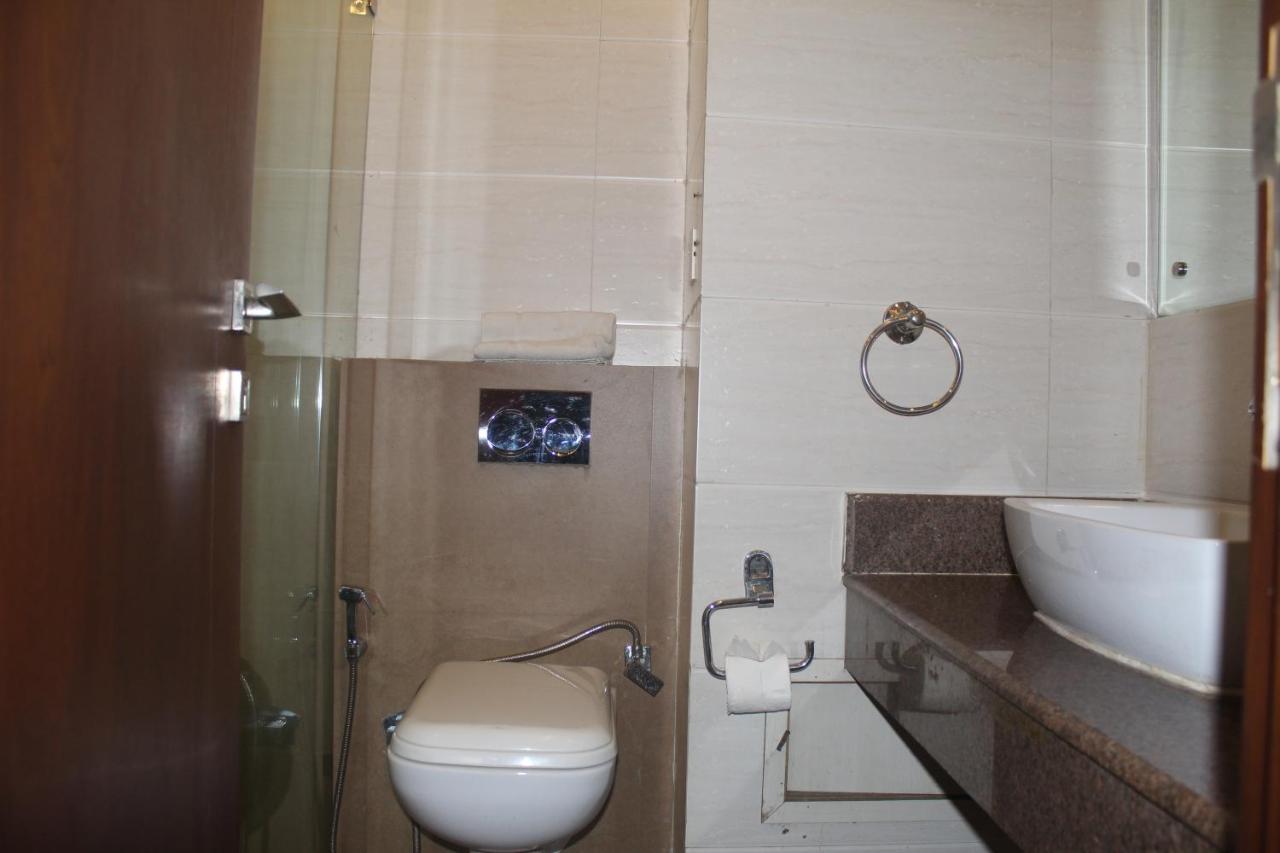 Hotel The Jk New Delhi Exterior photo